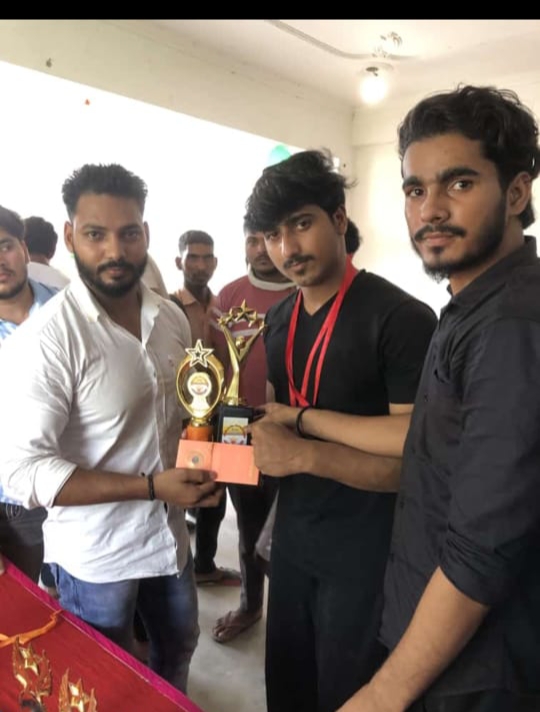 आर्म रेसलिंग टूर्नामेंट का हुआ भव्य आयोजन